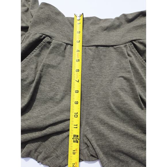 Vuori Lux At Ease Harem Jogger Green/Olive Size XS Pockets EUC VW427 - Picture 10 of 14